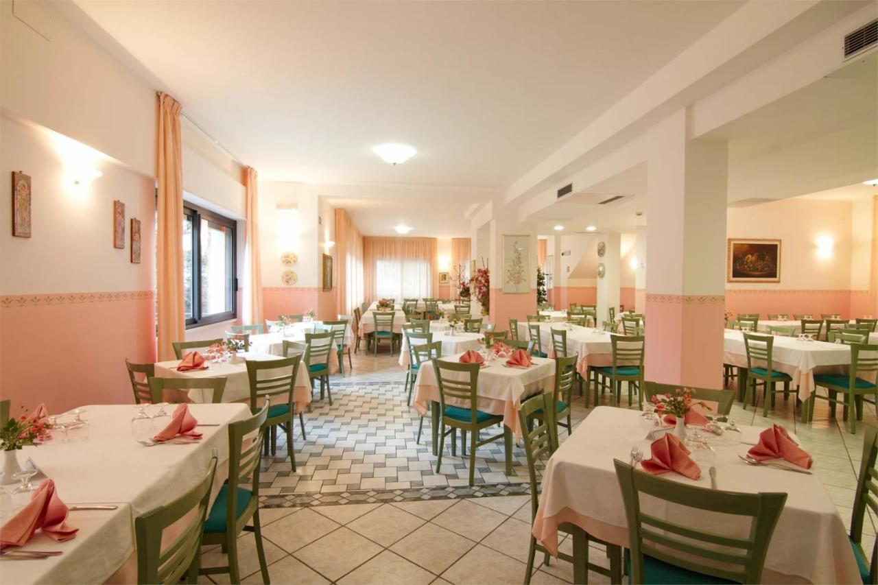 Hotel San Francesco Сан Джовани Ротондо Екстериор снимка