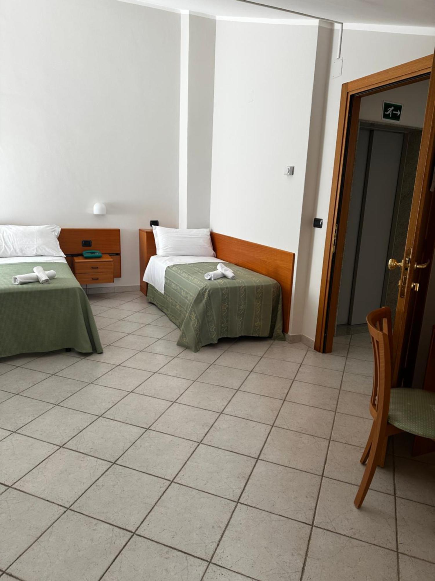 Hotel San Francesco Сан Джовани Ротондо Екстериор снимка